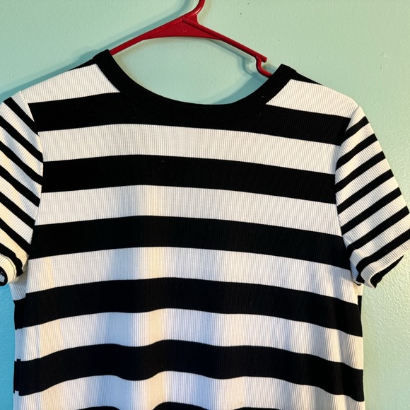 SO t-shirt dress, size large. - Picture 4 of 4